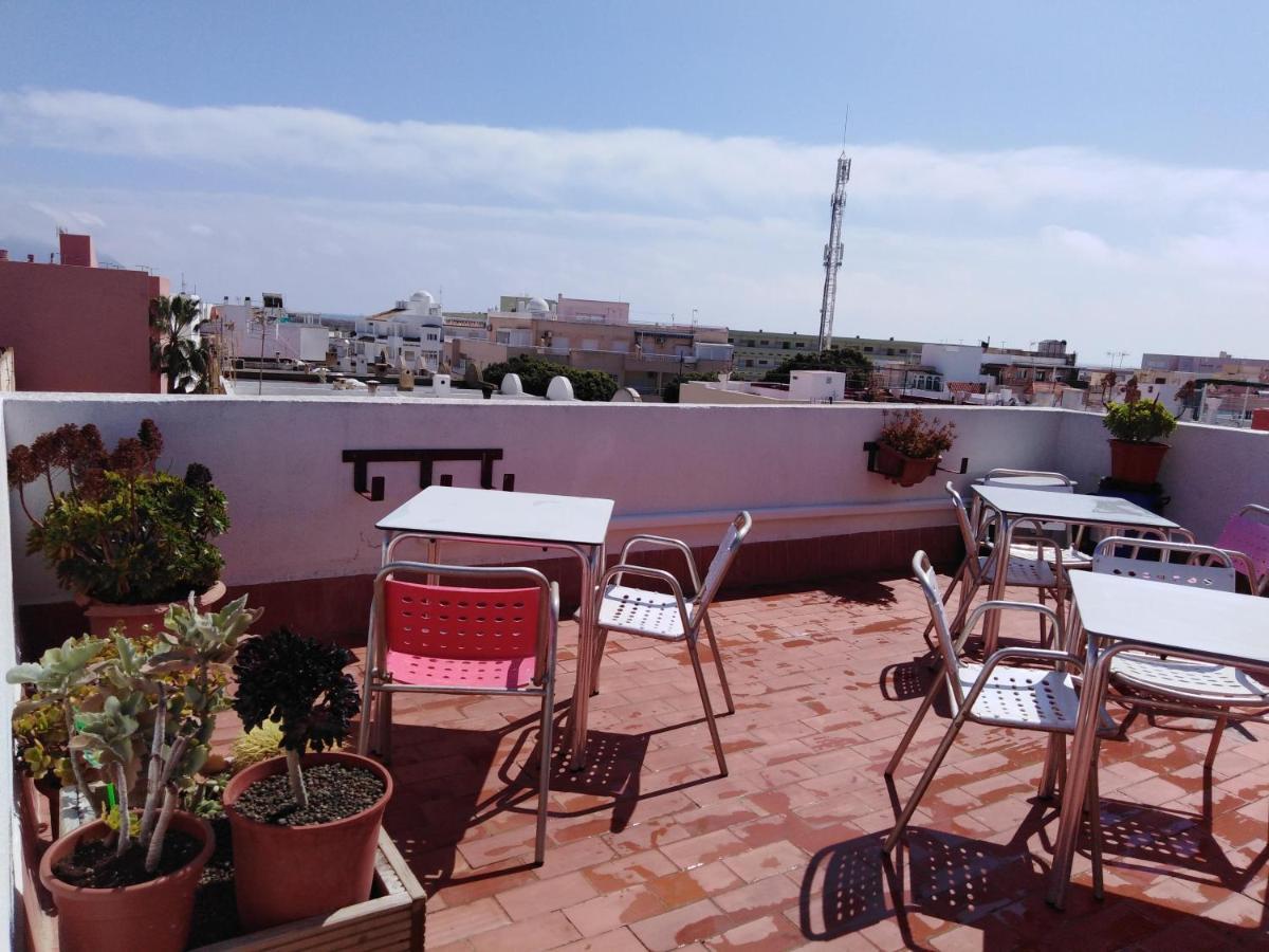Paupet Hotel Almeria Bagian luar foto